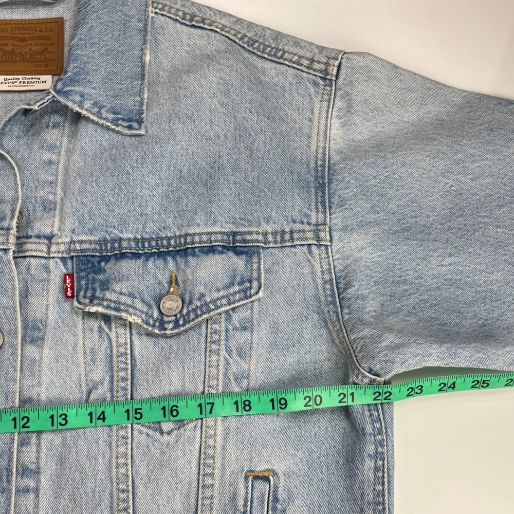 Levi's Premium 90's Trucker Jacket Womens M Fresh As A Daisy Patchwork Jean Coat - Picture 9 of 16